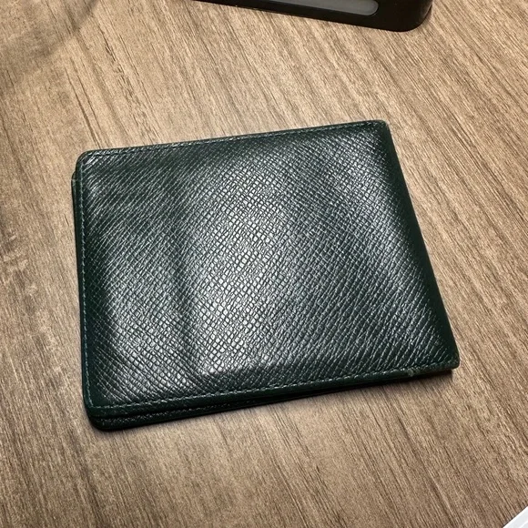 Louis Vuitton Taiga Leather Multiple Wallet (dark green) - Picture 2 of 7